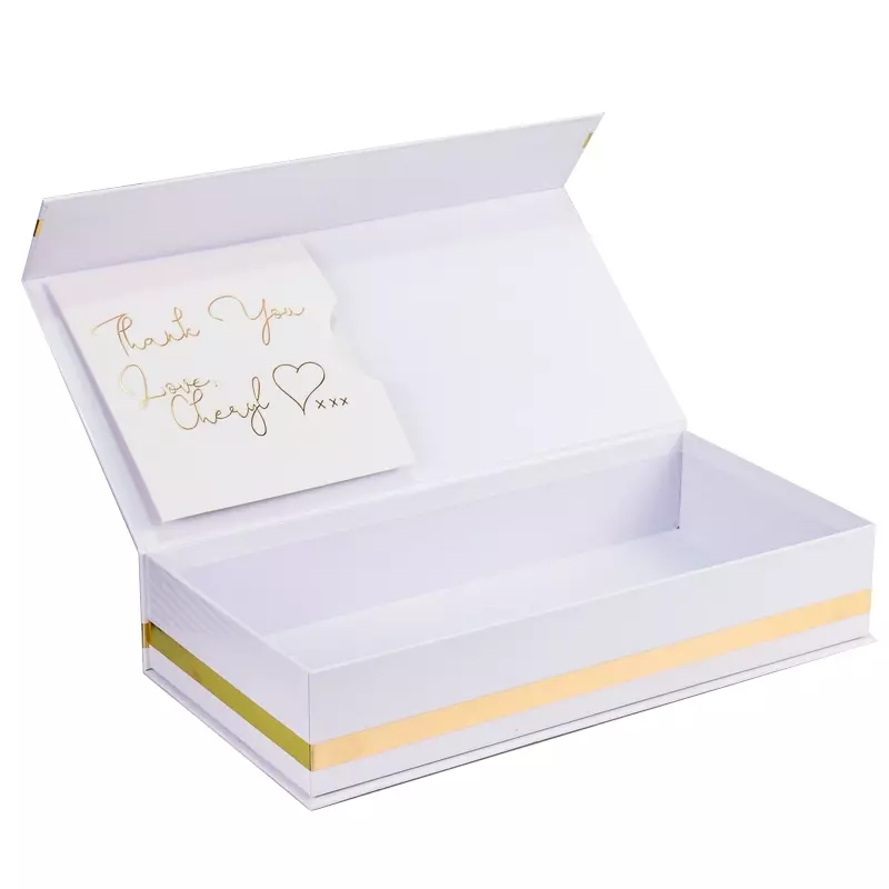 White magnet cosmetic packaging box